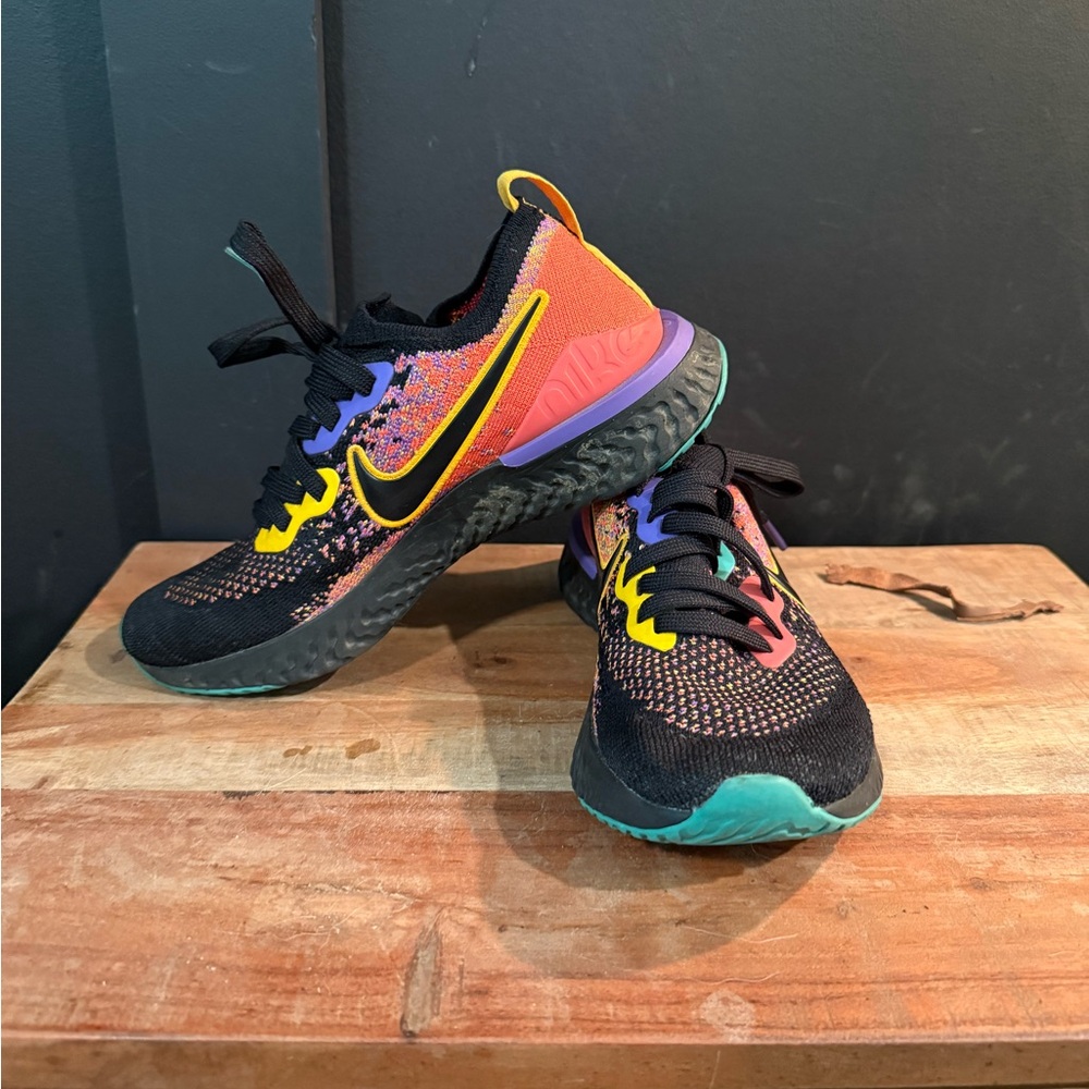 Nike Epic React Flyknit 2